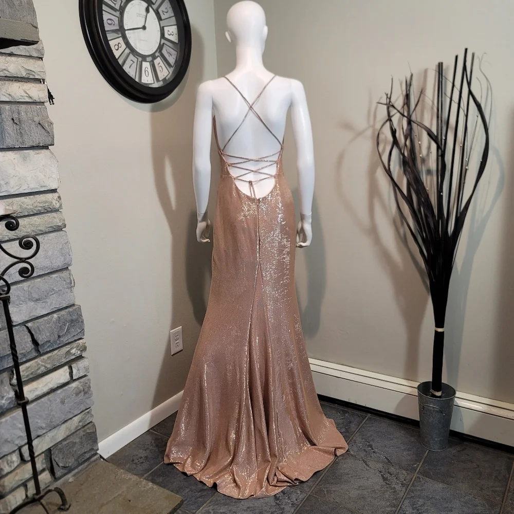 NWT Faviana Glamour Rose Gold Mermiad V-neck Spaghetti Strap Formal Dress Size 8 - Picture 3 of 14